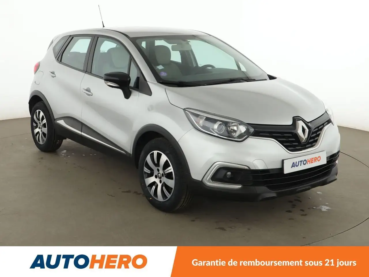 Renault Captur — photo 8