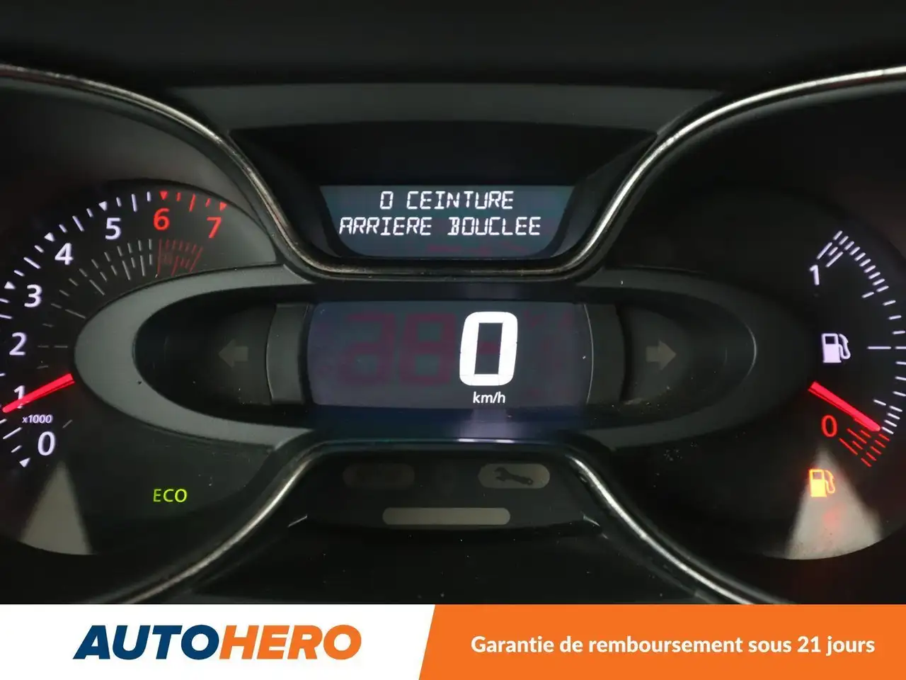 Renault Captur — photo 20