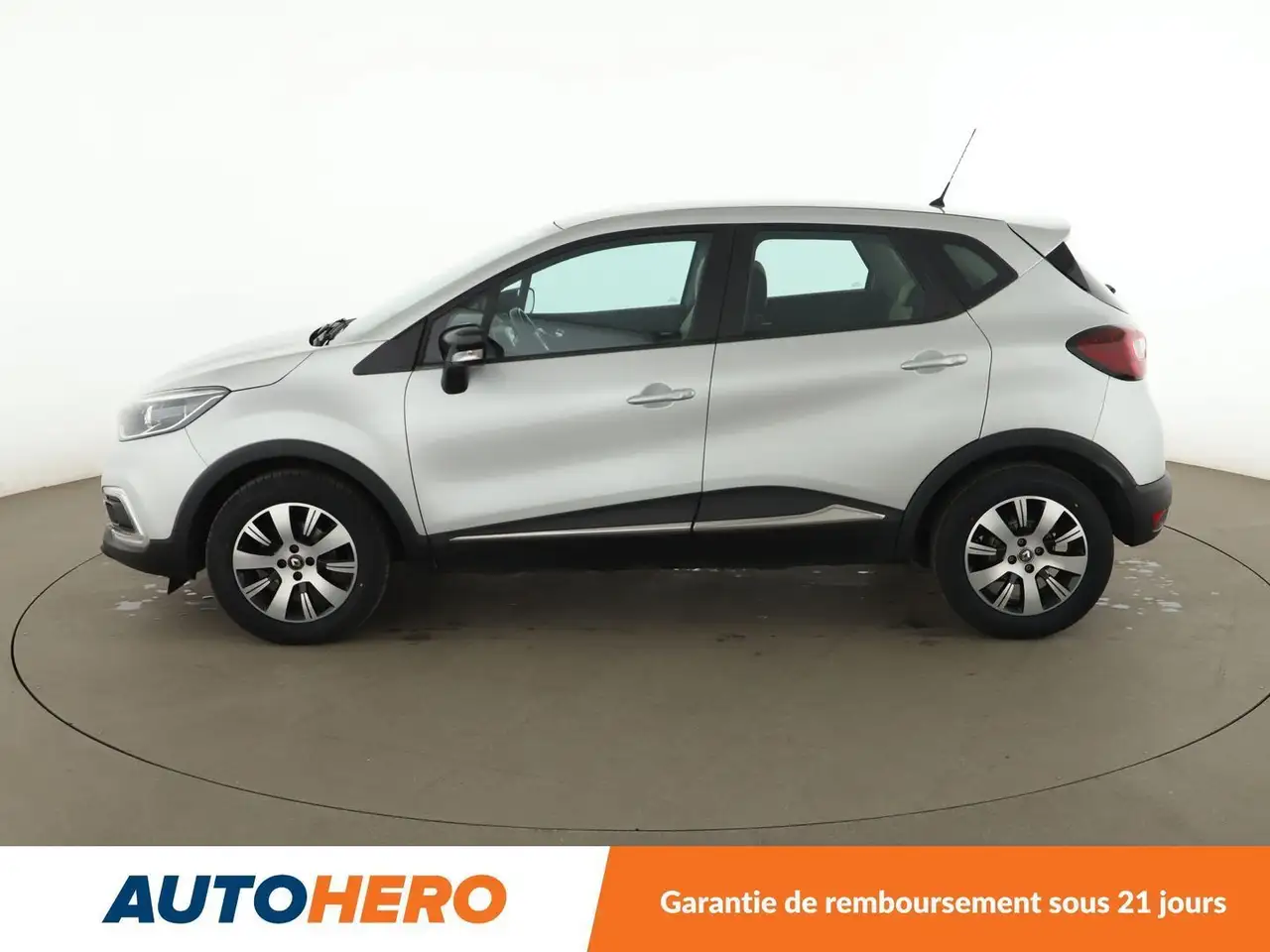 Renault Captur — photo 3