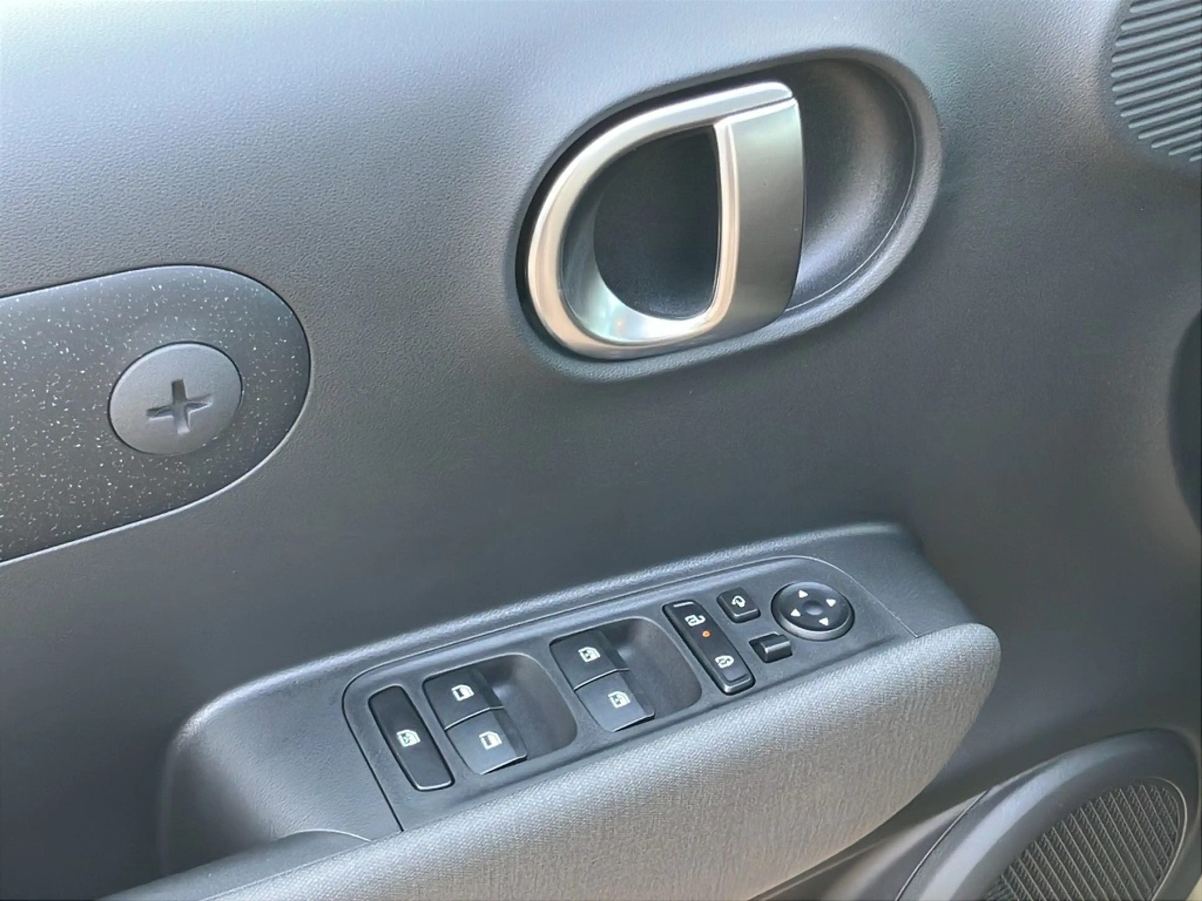 Hyundai Inster EV 49kWh Trend Elektro-Komfort-Paket — photo 10