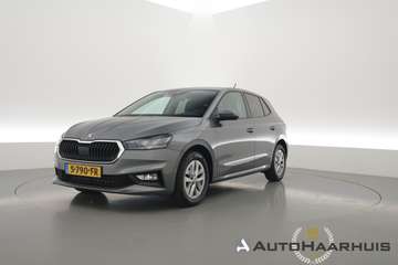 1.0 TSI Ambition DSG | Apple CarPlay & Android Aut