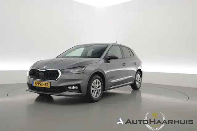 Skoda Fabia 1.0 TSI Ambition DSG | Apple CarPlay & Android Aut