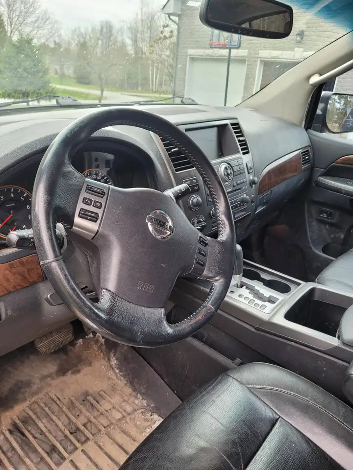 Nissan Armada снимка Nissan Armada