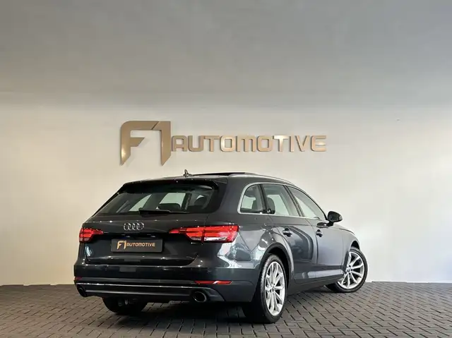 Audi A4 view 4