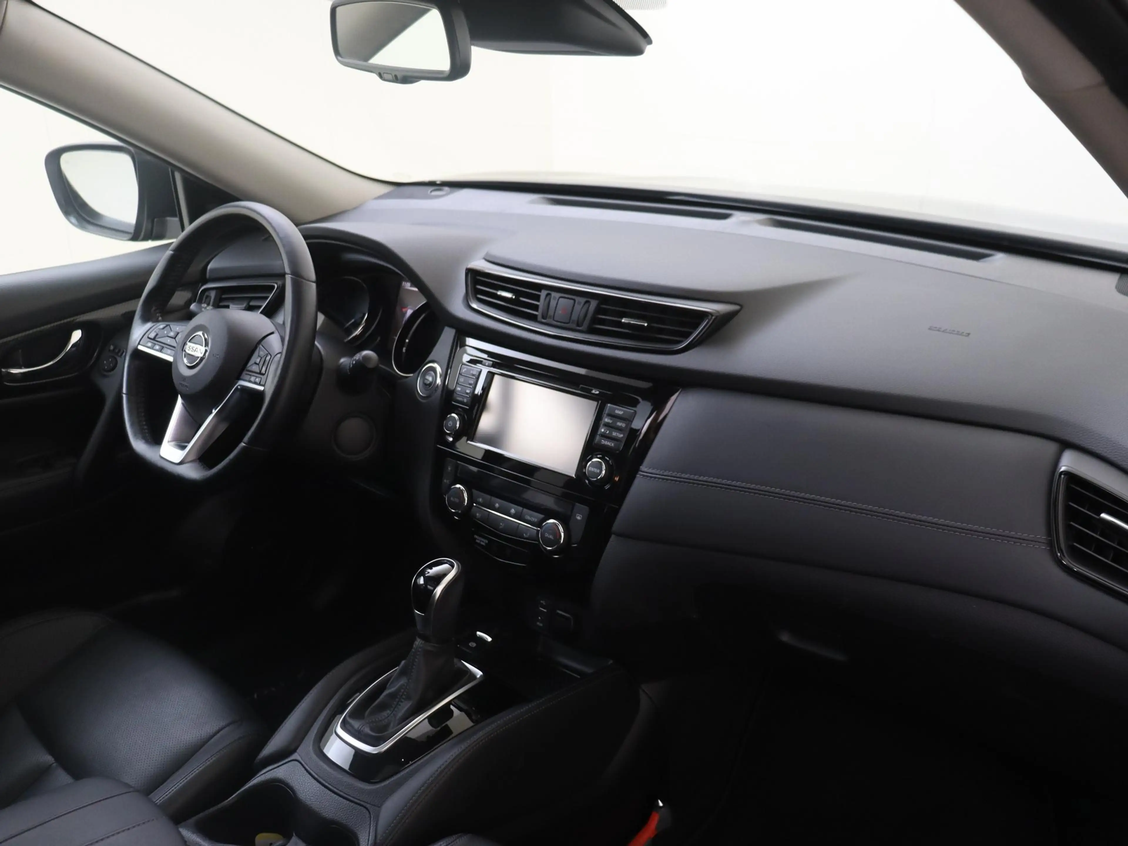 Nissan X-Trail 1.3 DIG-T Tekna Panoramadak | LM Velgen | Ledere b — photo 5