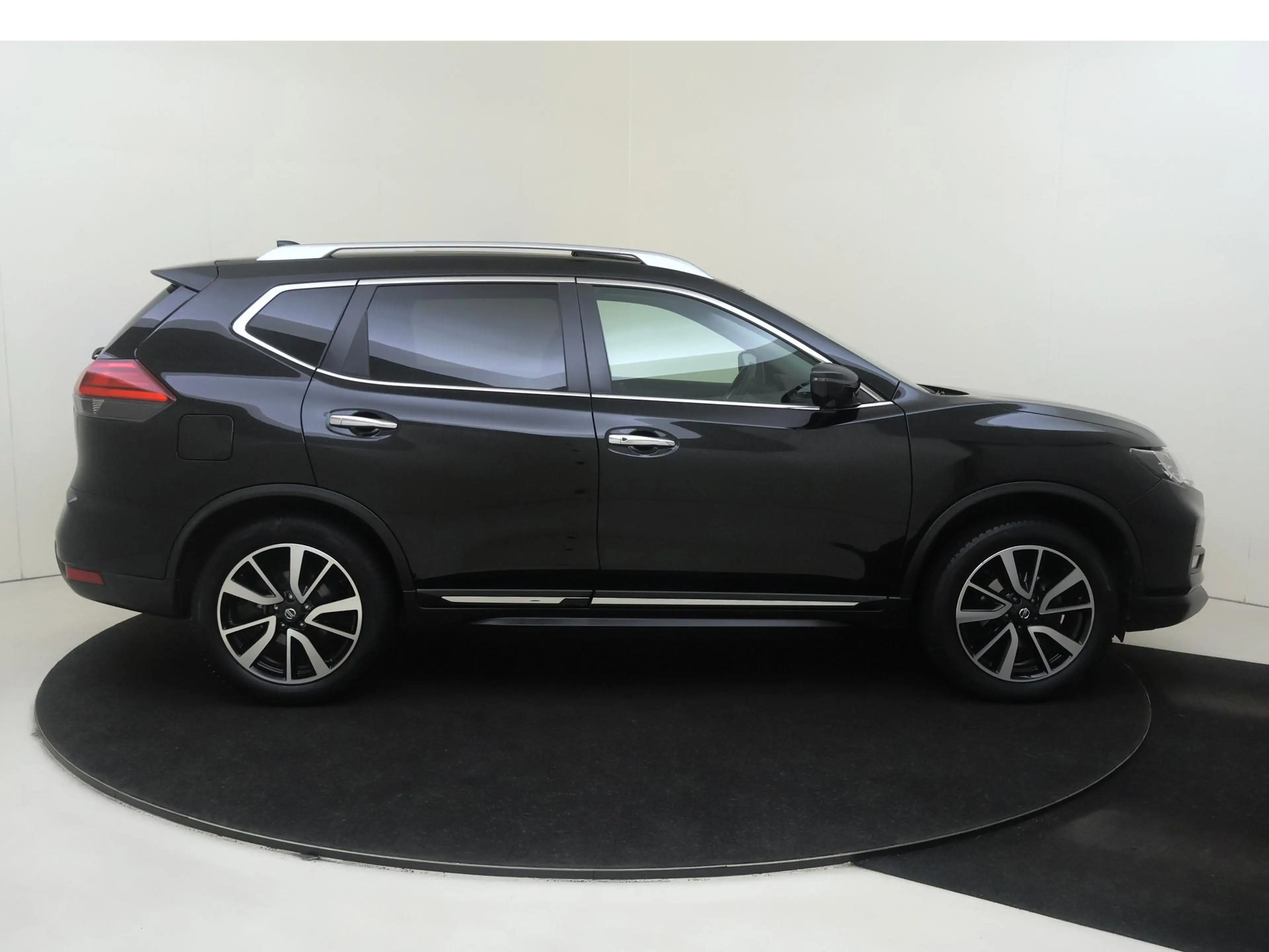 Nissan X-Trail 1.3 DIG-T Tekna Panoramadak | LM Velgen | Ledere b — photo 9