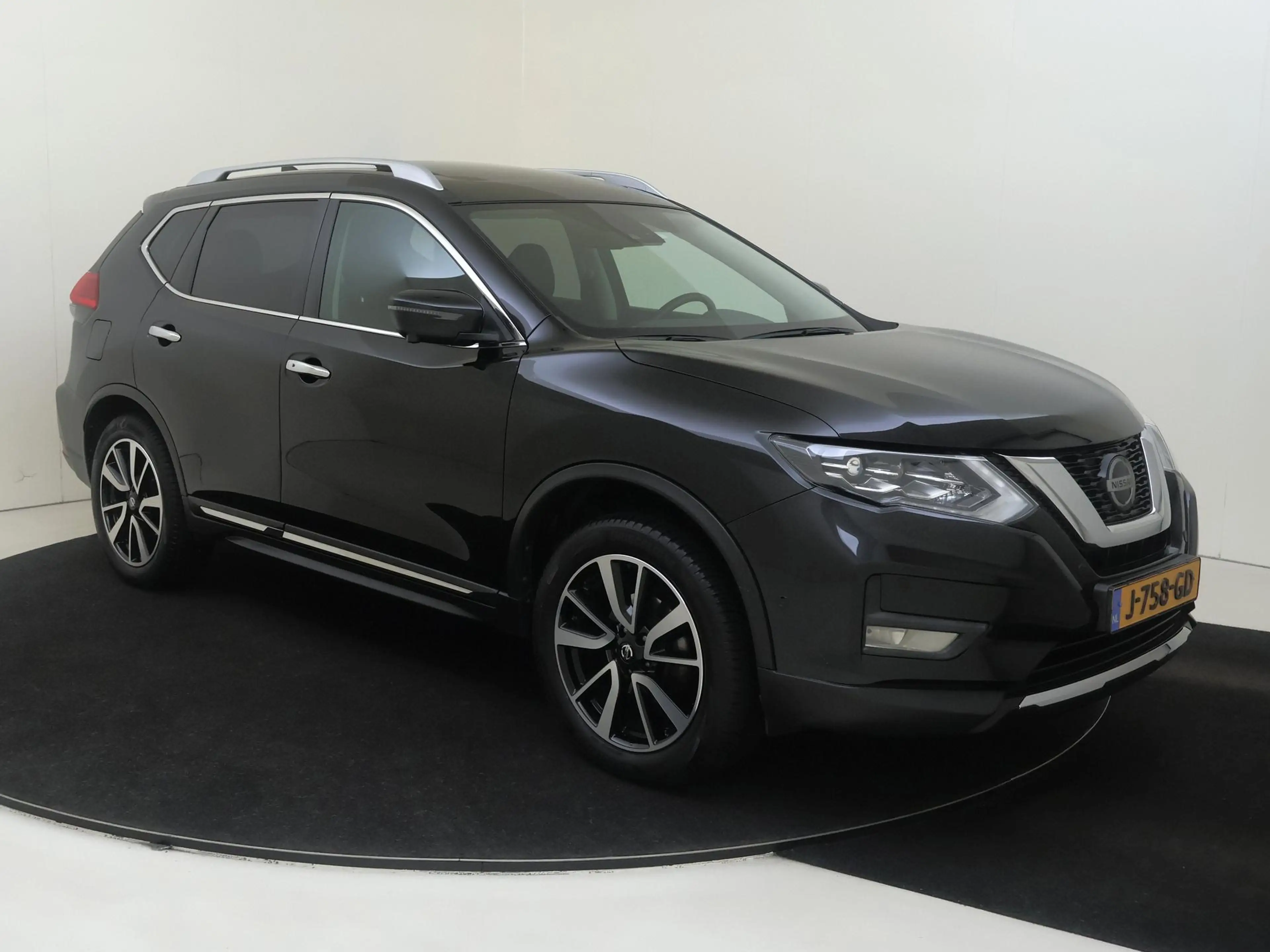 Nissan X-Trail 1.3 DIG-T Tekna Panoramadak | LM Velgen | Ledere b — photo 2