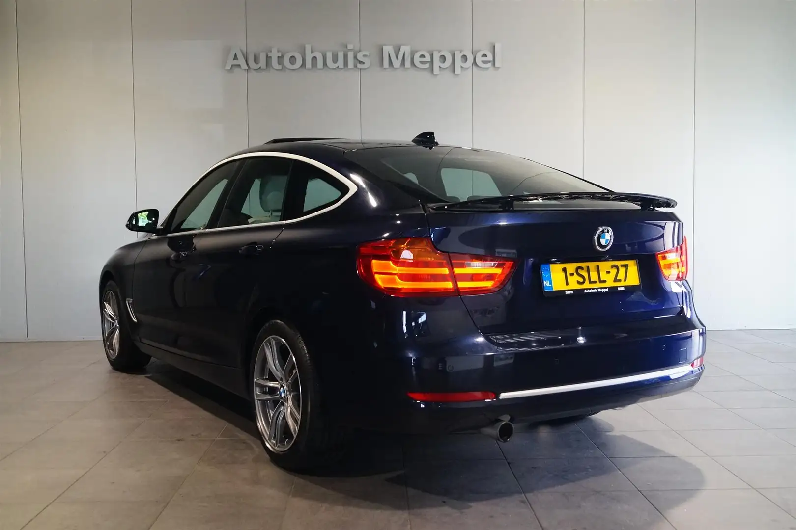 BMW 320 320i Gran Turismo Modern Line | Trekhaak | Head-Up Brun - 2