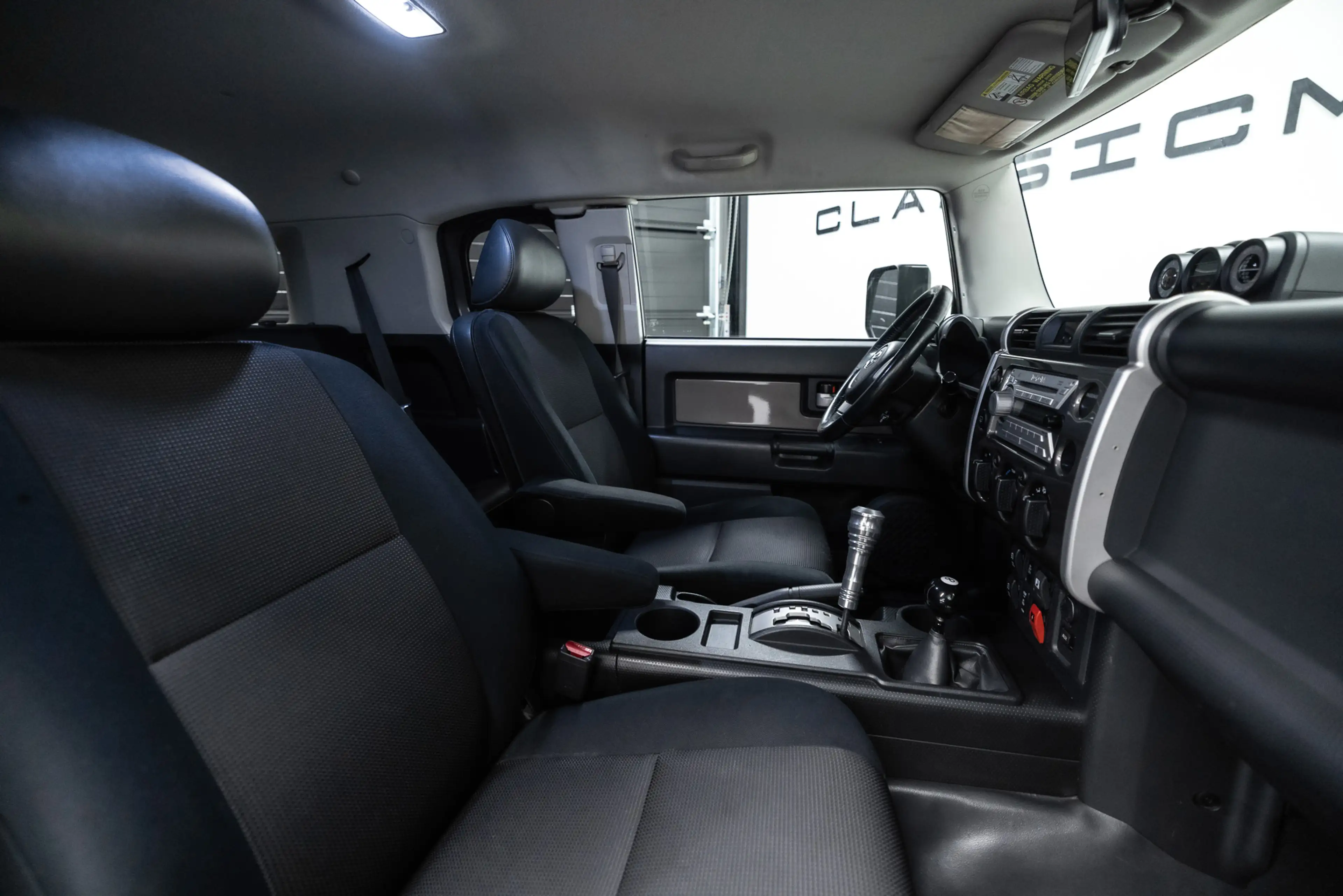 Toyota FJ Cruiser VVT-i V6 Btw auto, Fiscale waarde € 8.000,- (€ 41. — photo 2
