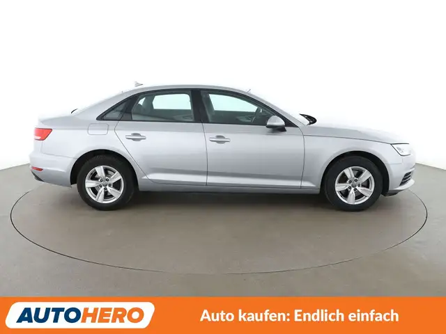 Audi A4 view 7