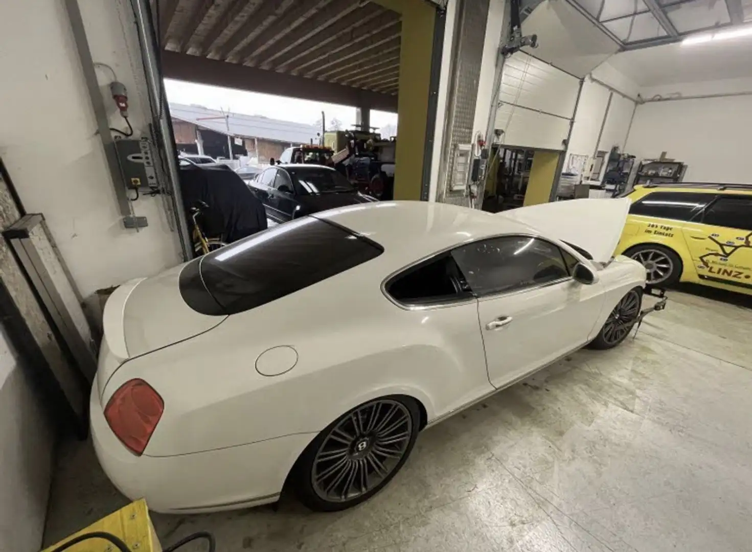 Bentley Continental GT - 2