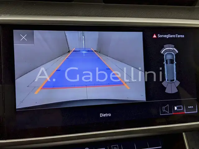 Audi A6 view 16