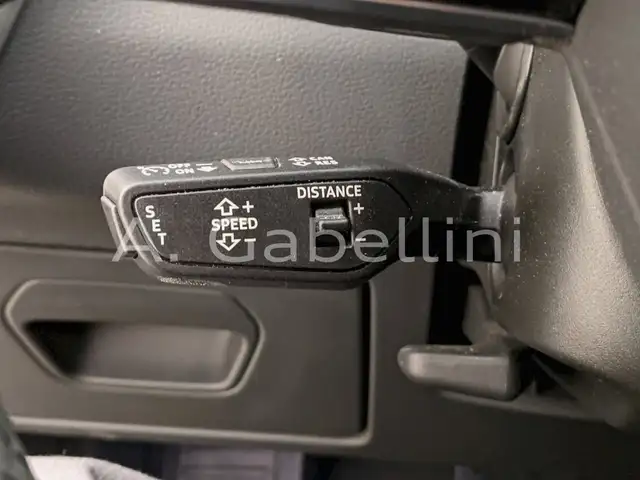 Audi A6 view 10