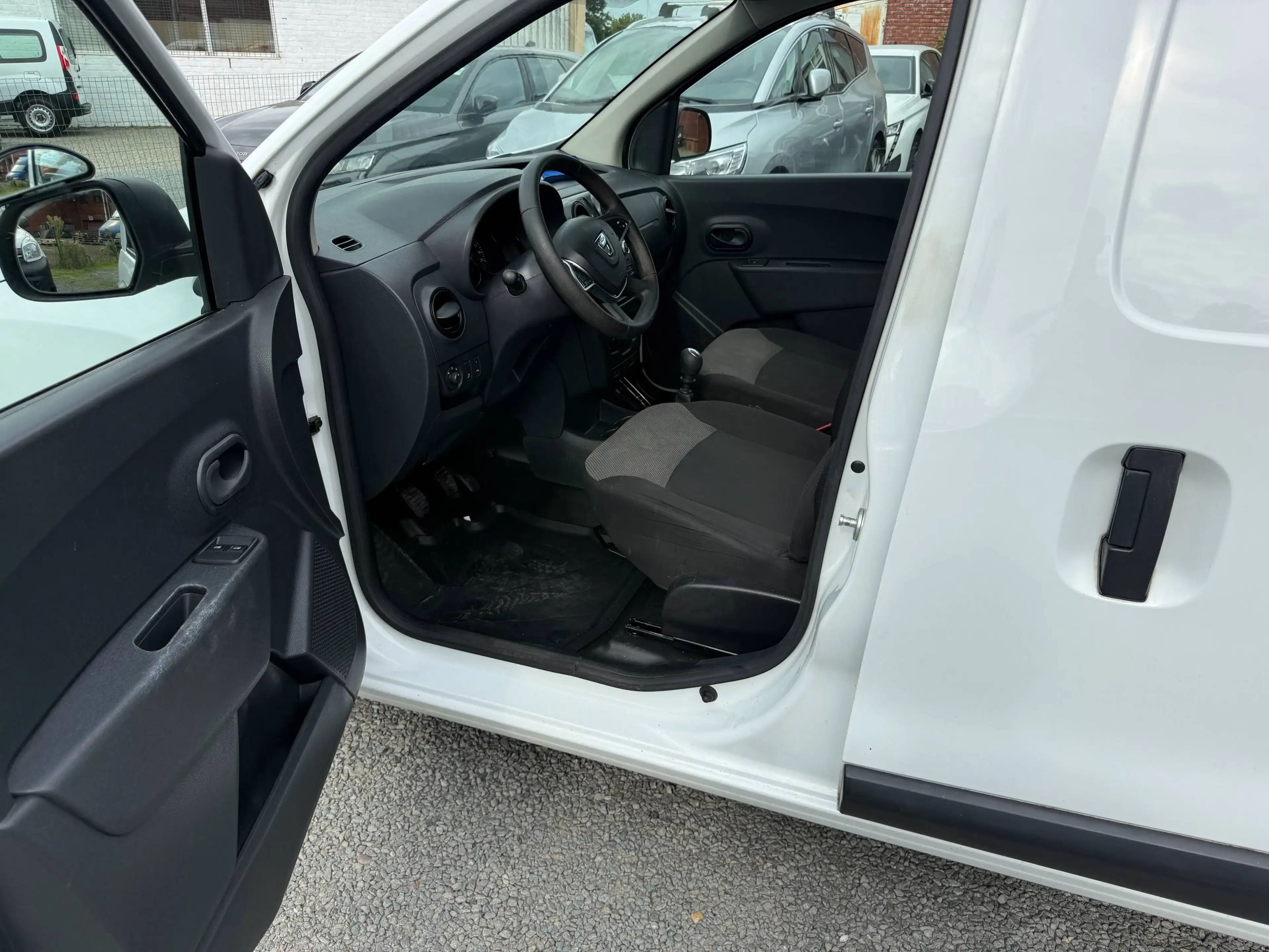 Dacia Dokker 1.3 benzine_7350€netto — photo 9