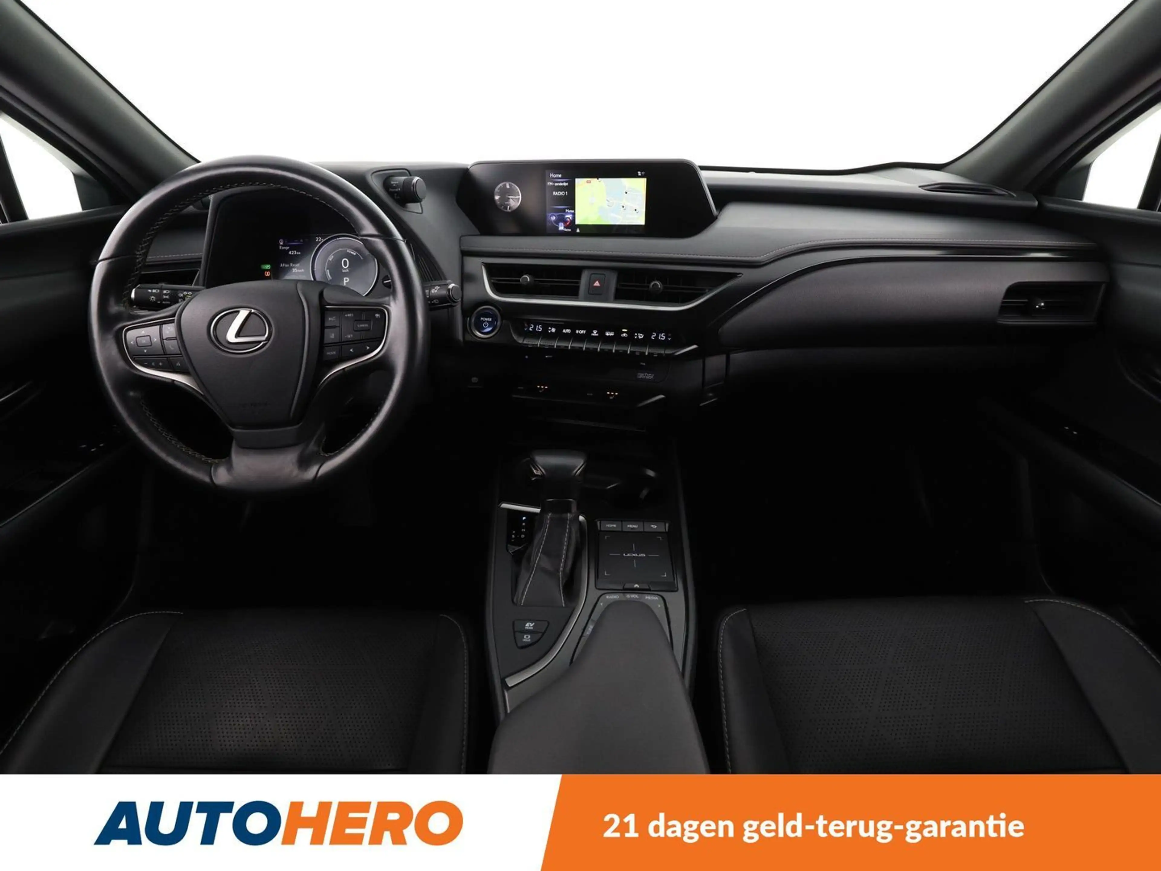 Lexus UX 250h UX 250h E-Four Luxury Line — photo 12