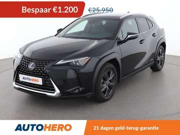 UX 250h E-Four Luxury Line