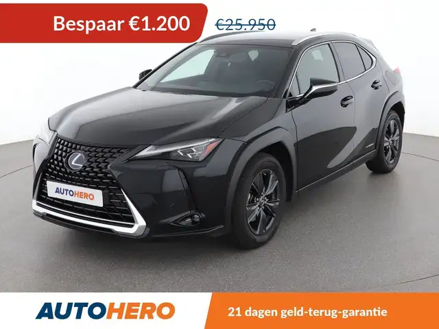 Lexus UX 250h UX 250h E-Four Luxury Line