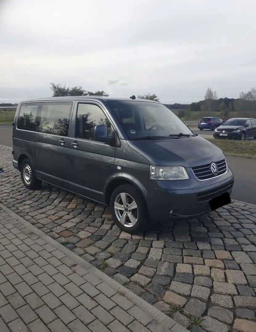Volkswagen T5 Caravelle 9-Sitzer Diesel Gri - 2