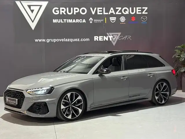 Audi RS4 Avant TFSI quattro tiptronic