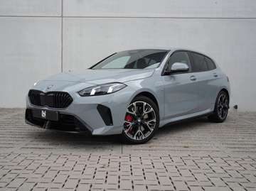 Full M Sport | Fabrieksgarantie | Apple Carplay | Zetelverwarming | Achteruitrijcamera | Parkeersensoren | Cruise Control