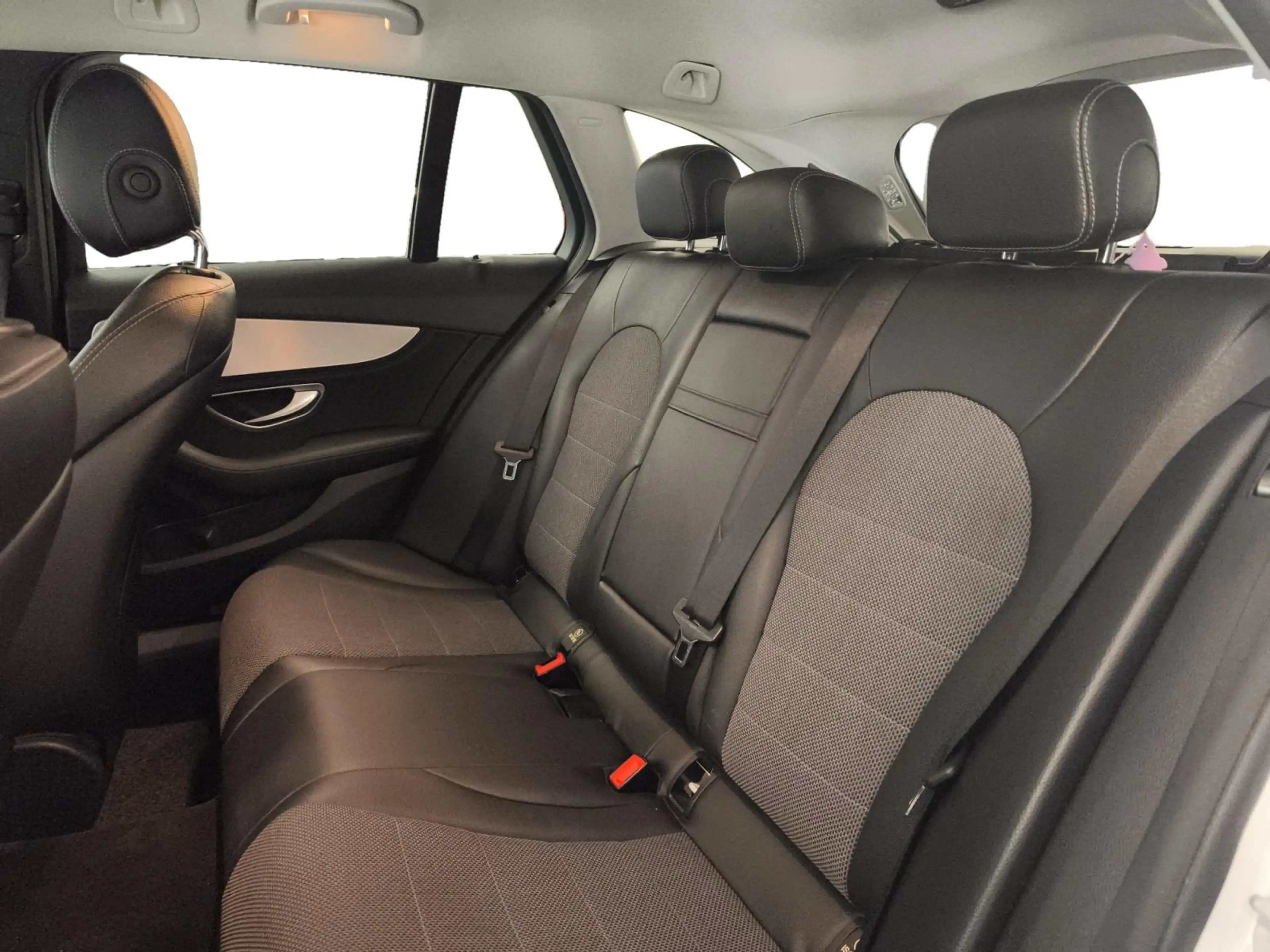 Mercedes-Benz C 180 Estate Prestige Avantgarde | LED | Navi | Trekhaak — photo 14