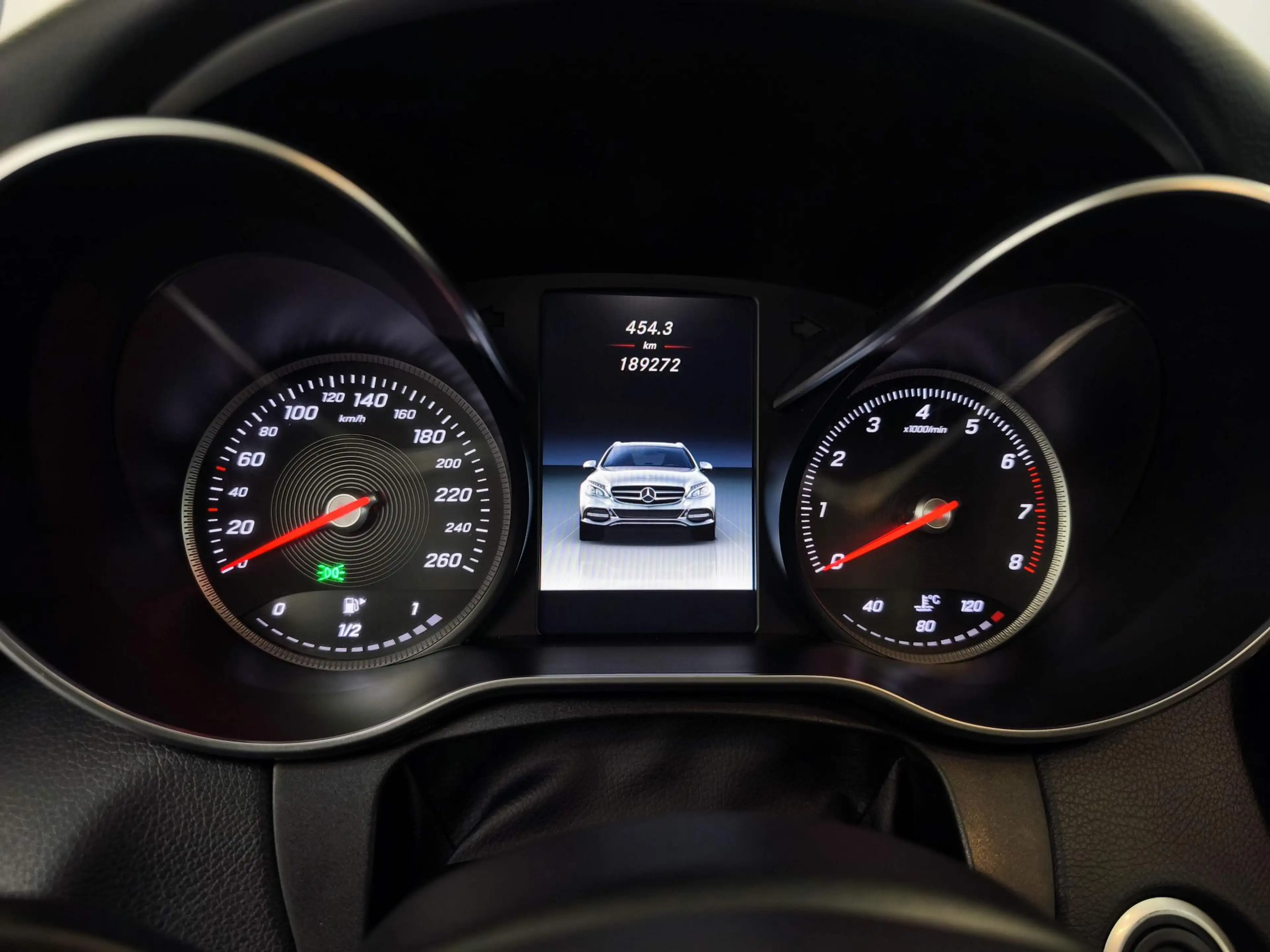 Mercedes-Benz C 180 Estate Prestige Avantgarde | LED | Navi | Trekhaak — photo 18