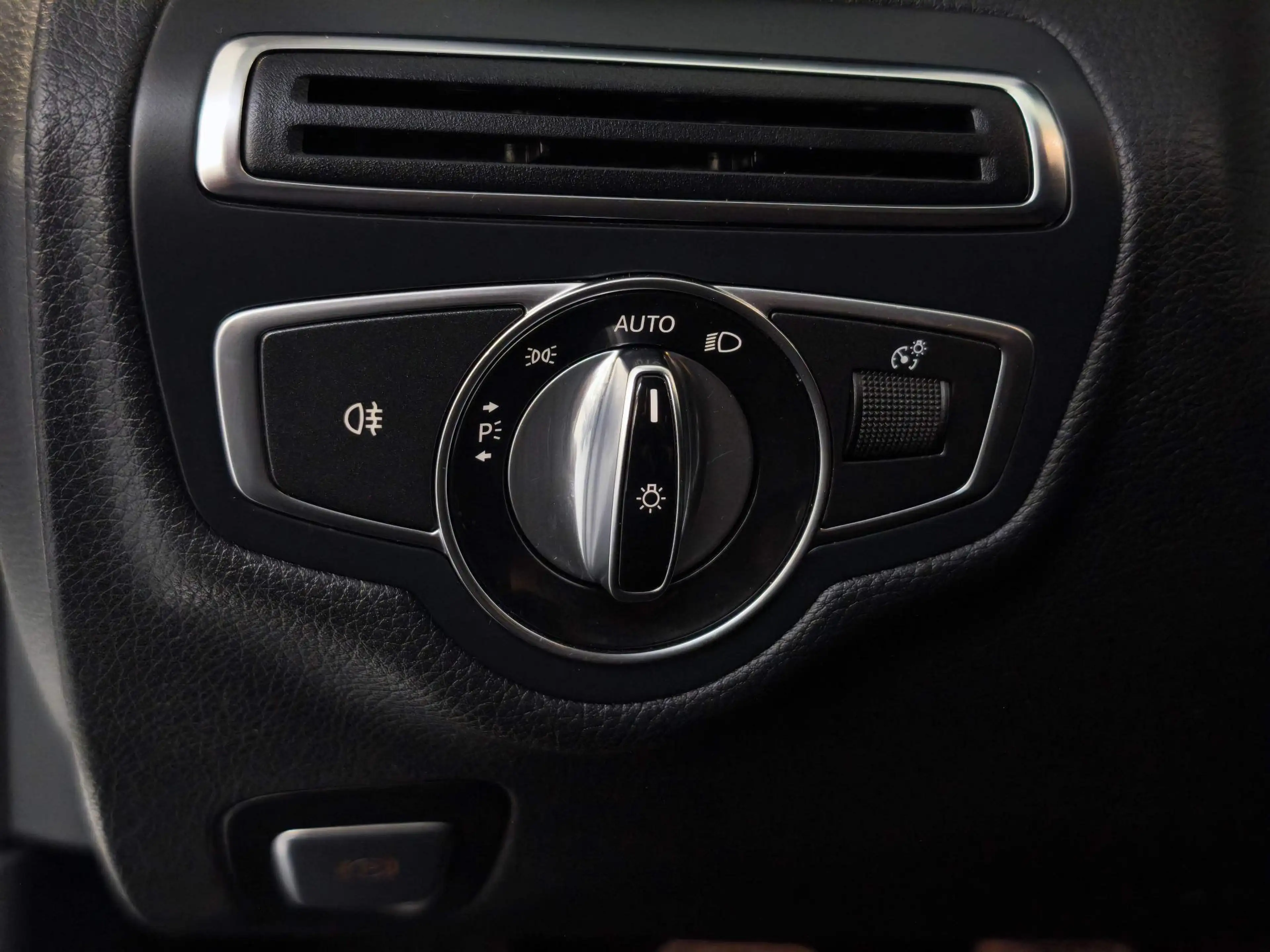 Mercedes-Benz C 180 Estate Prestige Avantgarde | LED | Navi | Trekhaak — photo 16