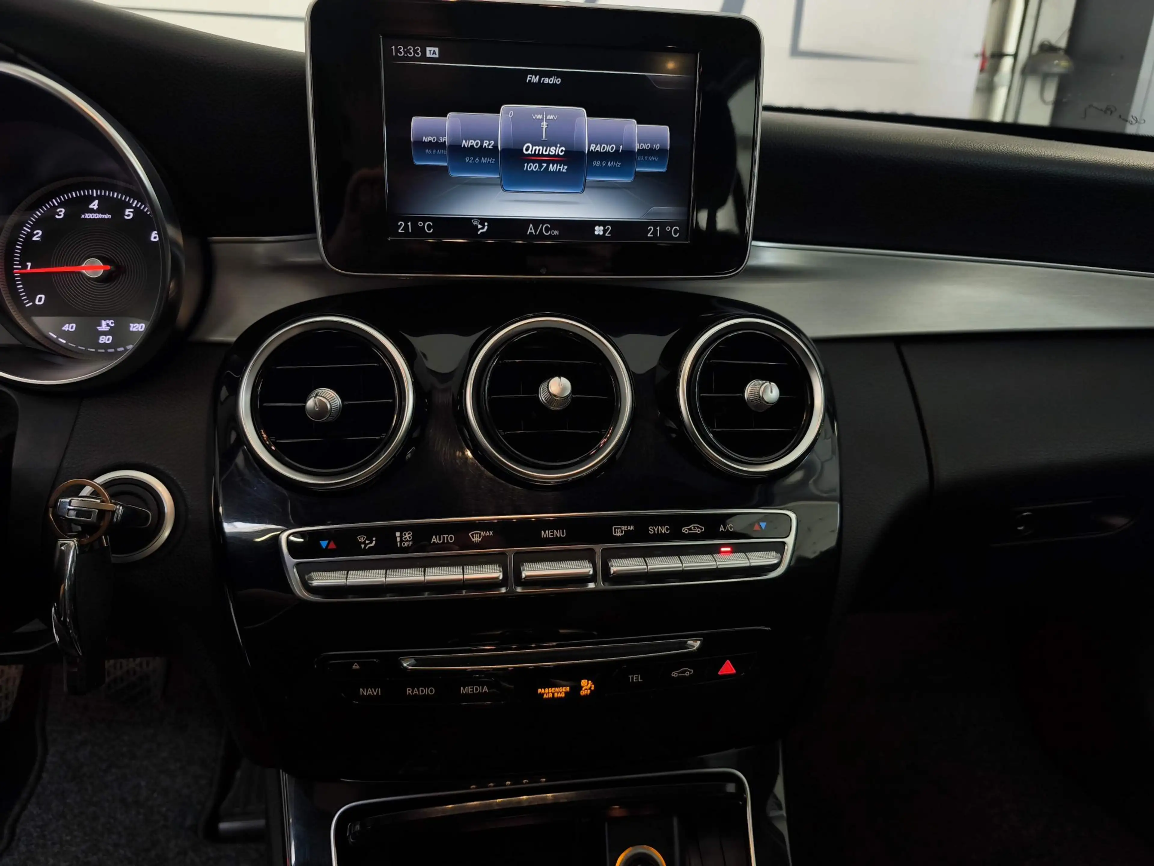 Mercedes-Benz C 180 Estate Prestige Avantgarde | LED | Navi | Trekhaak — photo 17