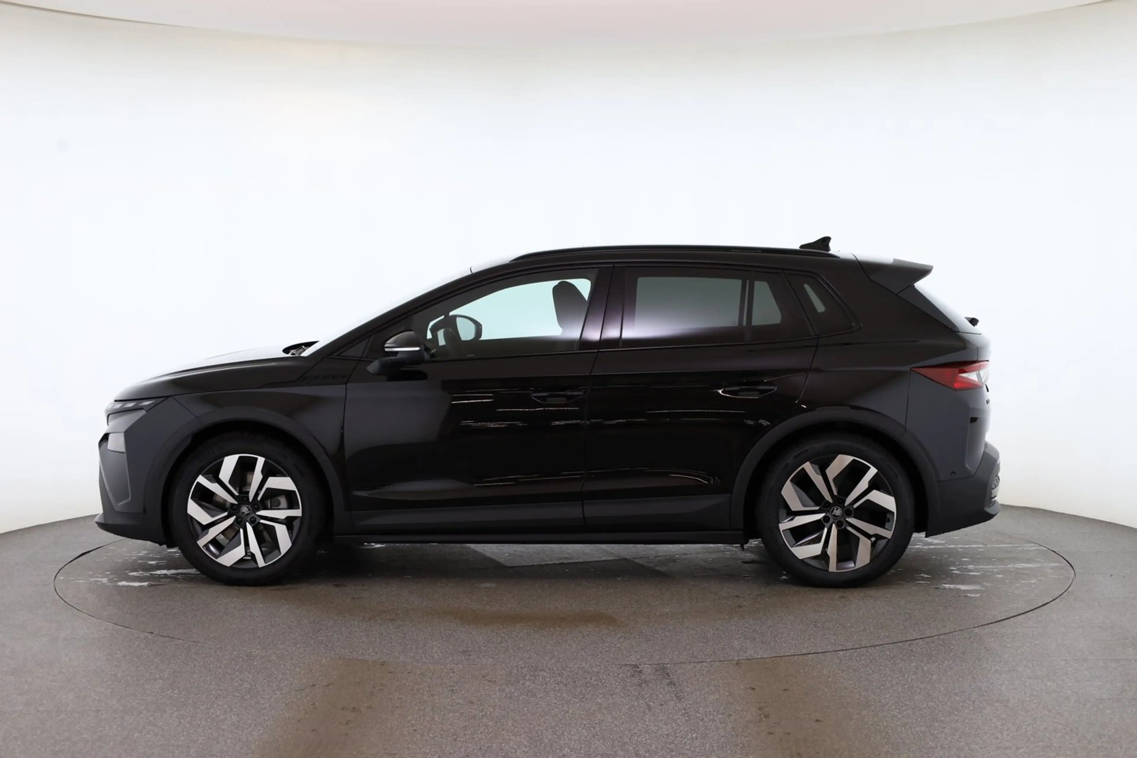 Skoda Elroq Sportline 85x — photo 2