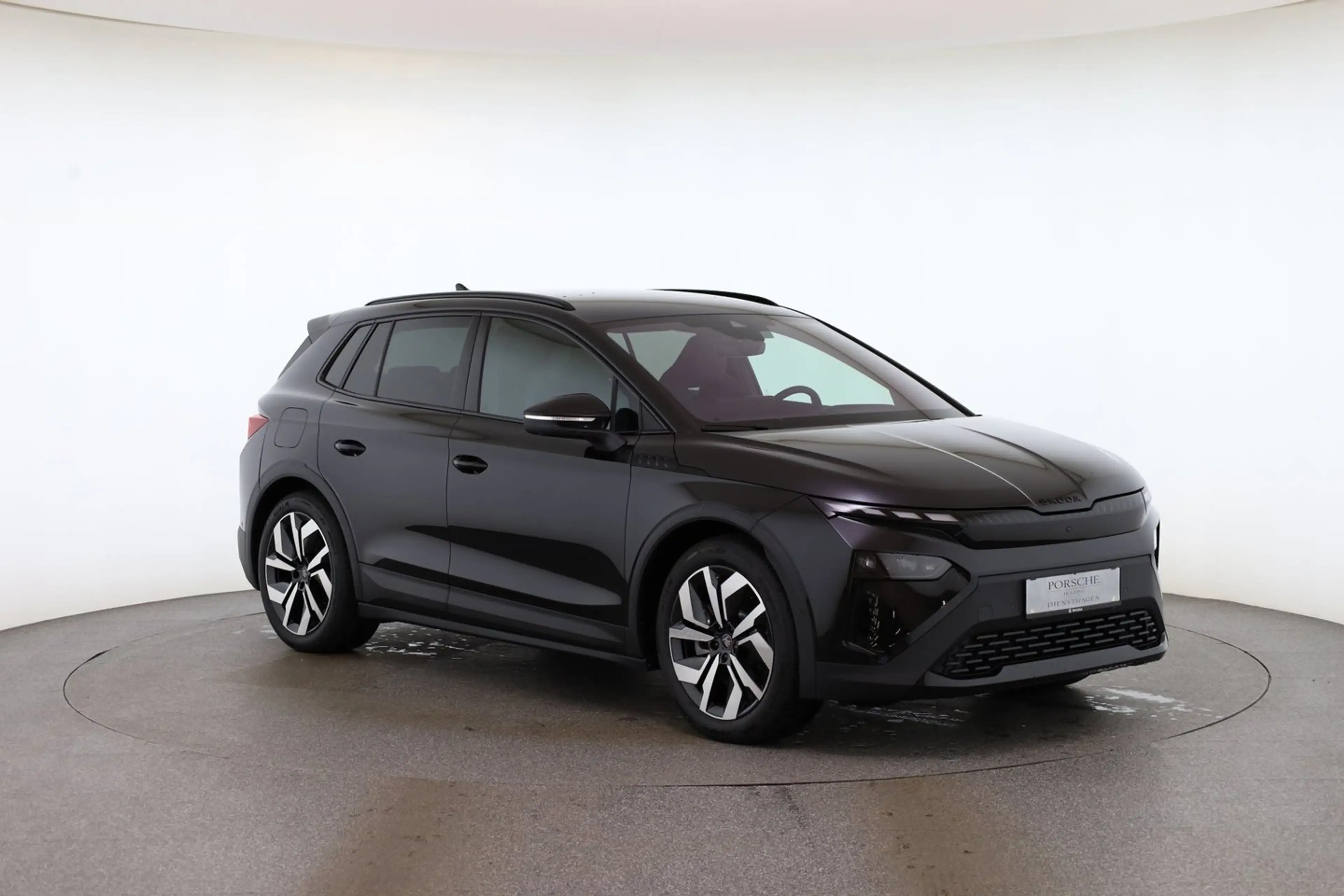 Skoda Elroq Sportline 85x — photo 4