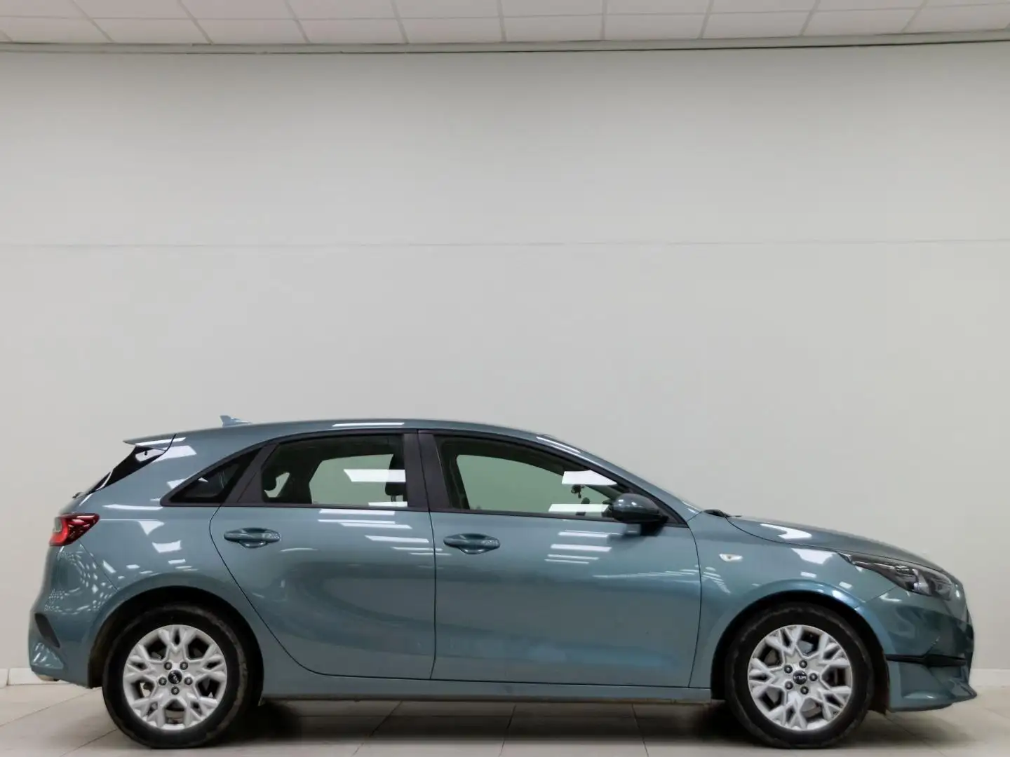 Kia Ceed / cee'd 1.0 T-GDI Concept Gris - 2