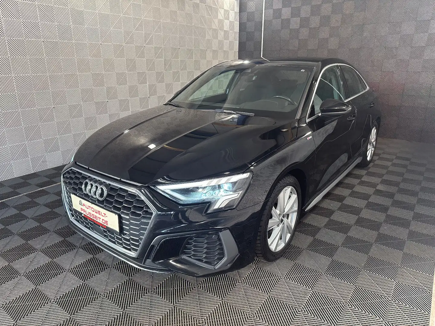 Audi A3 Lim. 35 TFSI*S-LINE*ACC-LED-APPLE-KLIMA-17" Schwarz - 2