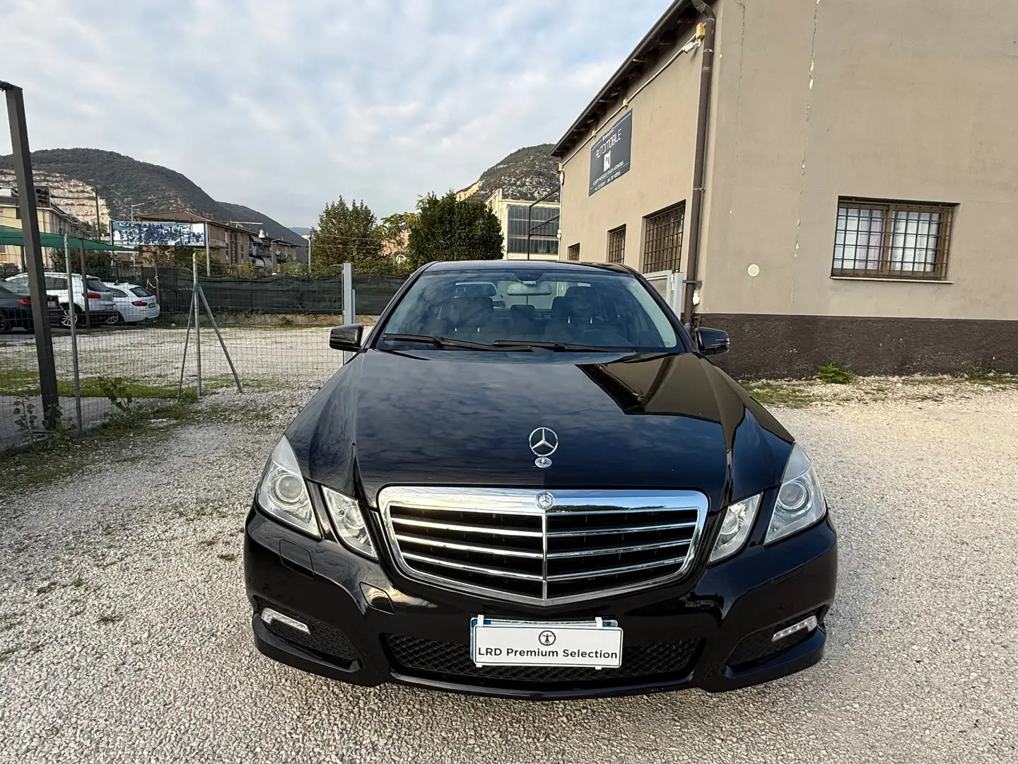 Mercedes-Benz E 250 d 250Cdi Berlina Avantgarde auto Navi+Led+Pelle Nero - 2