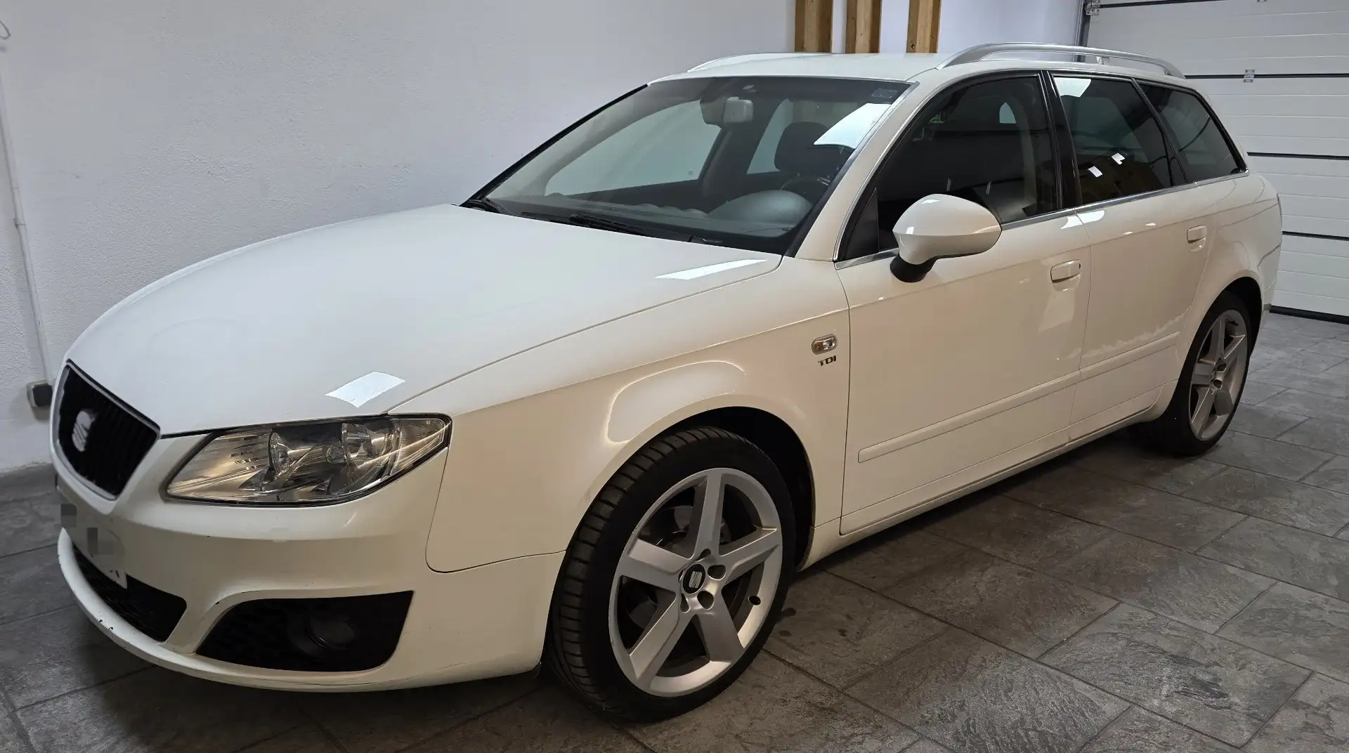 SEAT Exeo ST 2.0TDI CR Sport 143 - 1