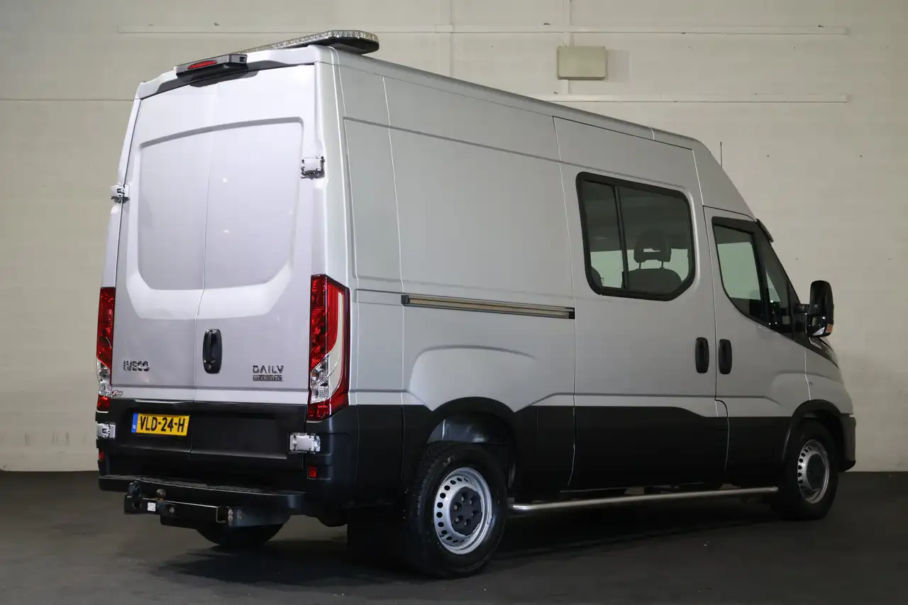 Iveco Daily 2021 — фото 10