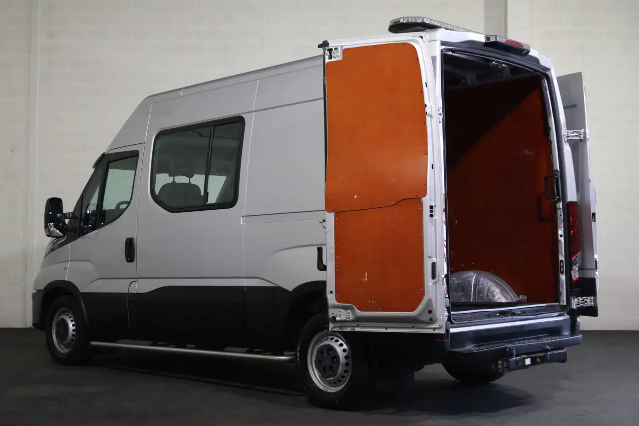 Iveco Daily 2021 — фото 13