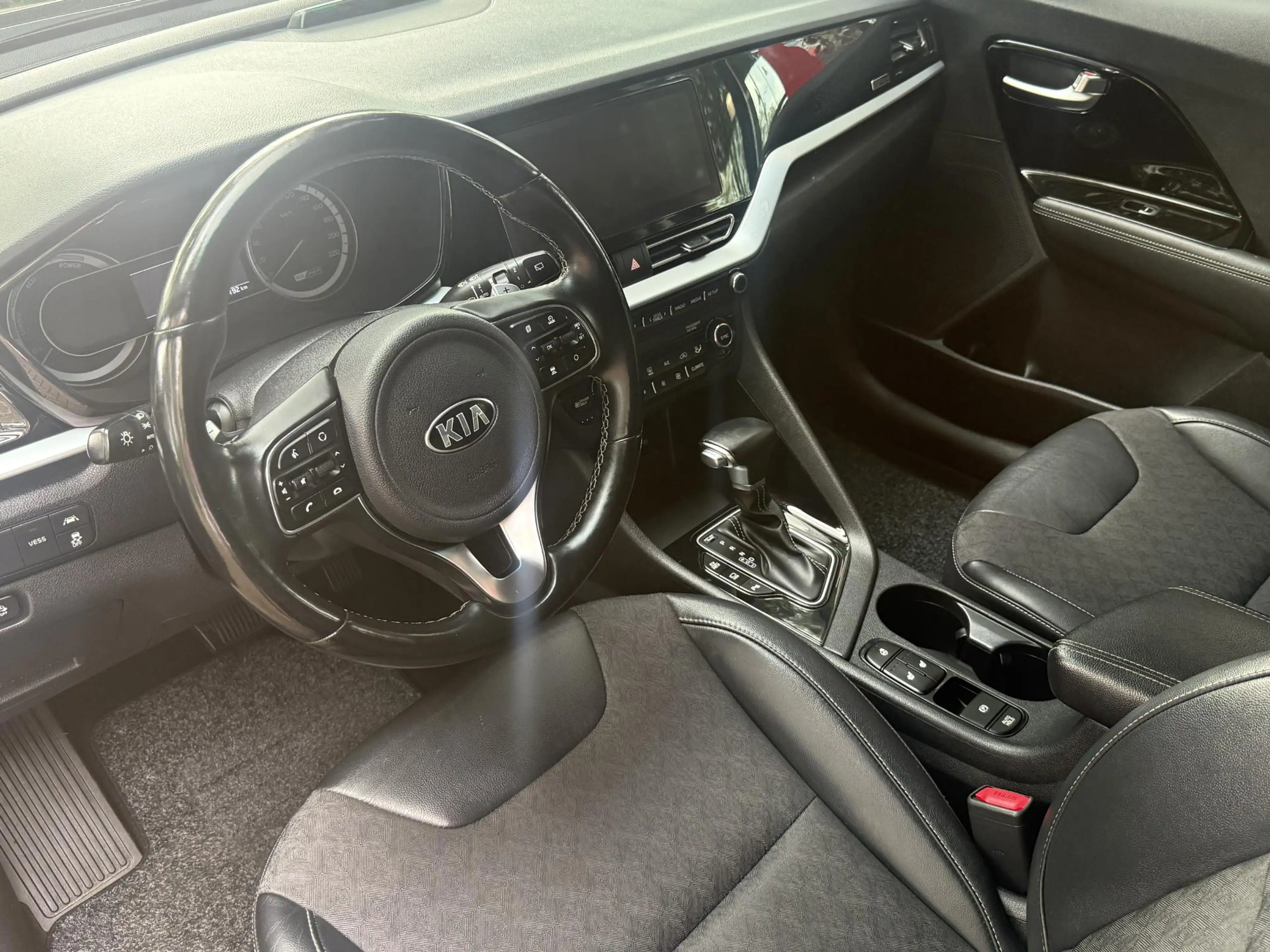 Kia Niro 1.6 GDi PHEV DynamicLine | Navigatie | Trekhaak | — photo 10