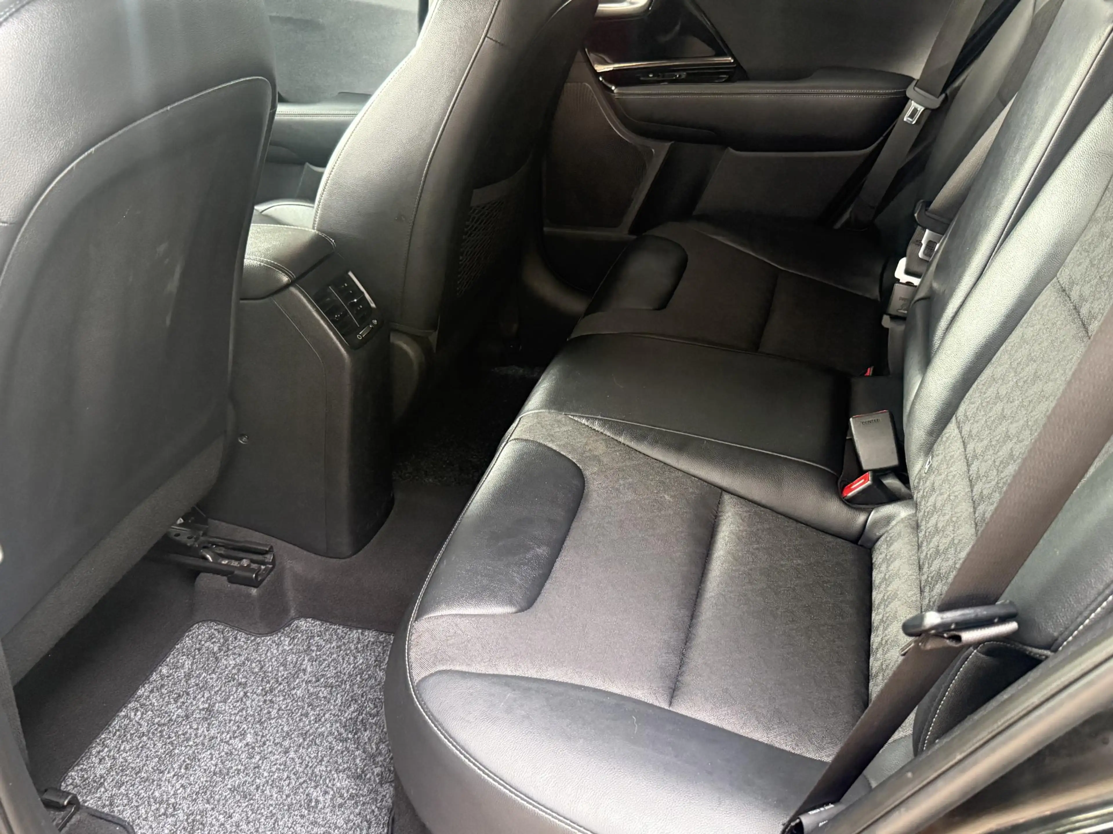 Kia Niro 1.6 GDi PHEV DynamicLine | Navigatie | Trekhaak | — photo 23