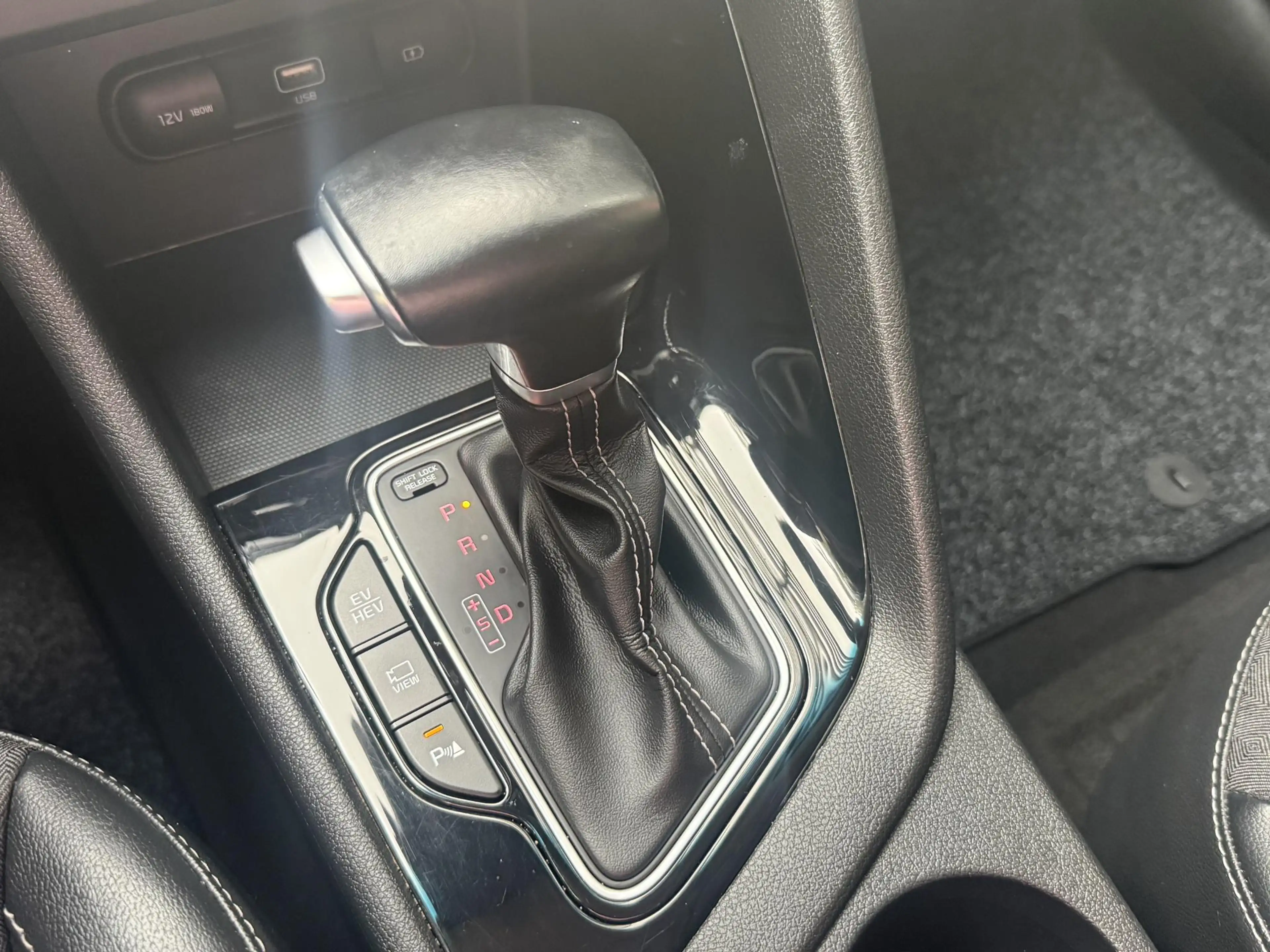 Kia Niro 1.6 GDi PHEV DynamicLine | Navigatie | Trekhaak | — photo 21