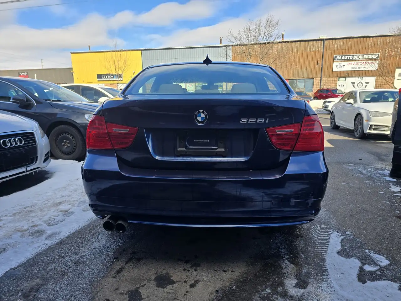 BMW 3 Series снимка BMW 3 Series
