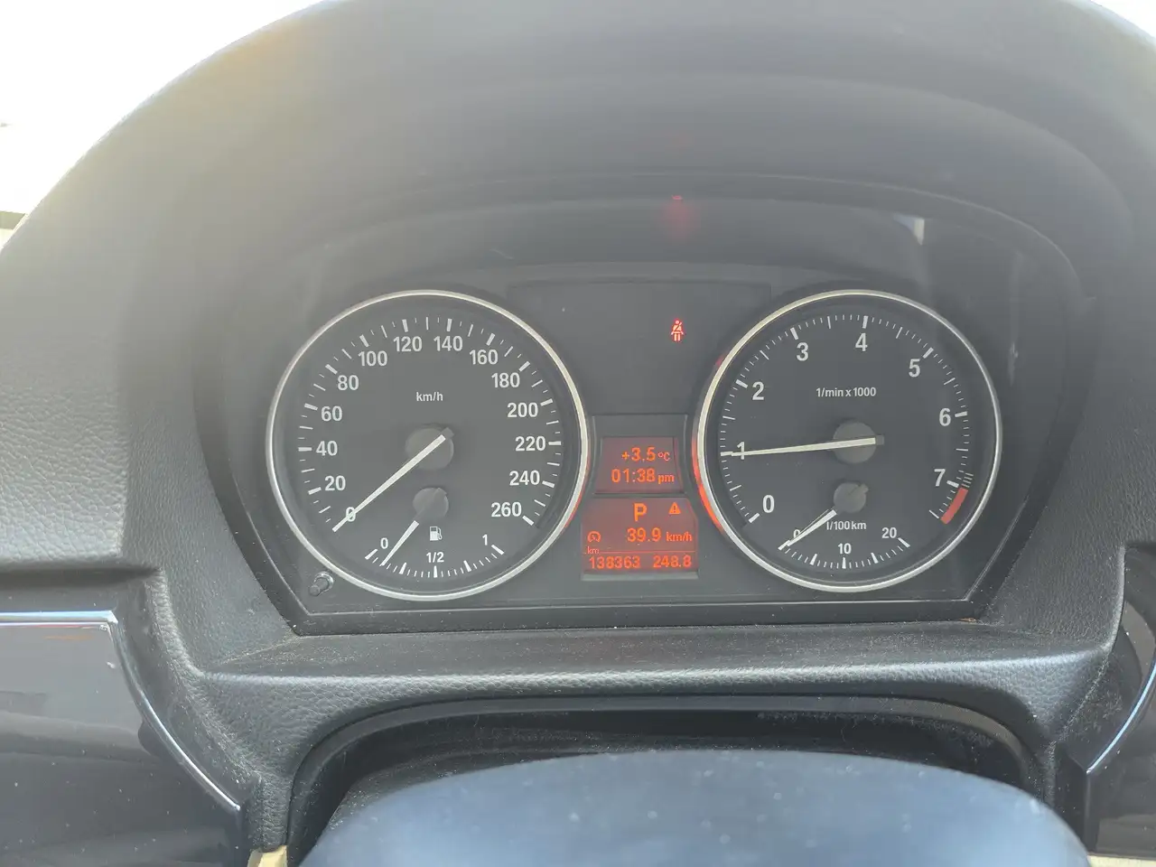 BMW 3 Series снимка BMW 3 Series