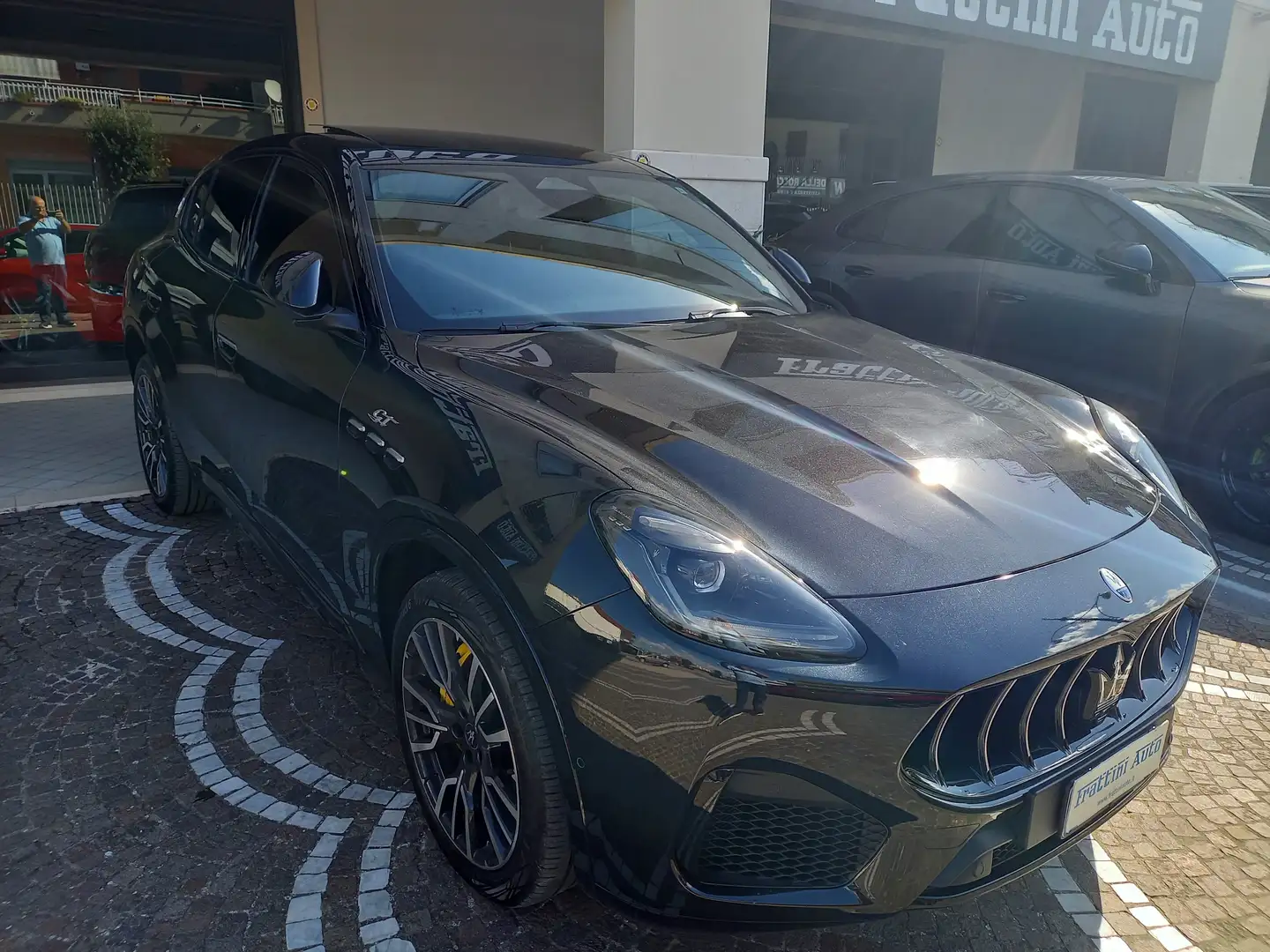 Maserati Grecale 2.0 mhev GT 300cv auto Noir - 1