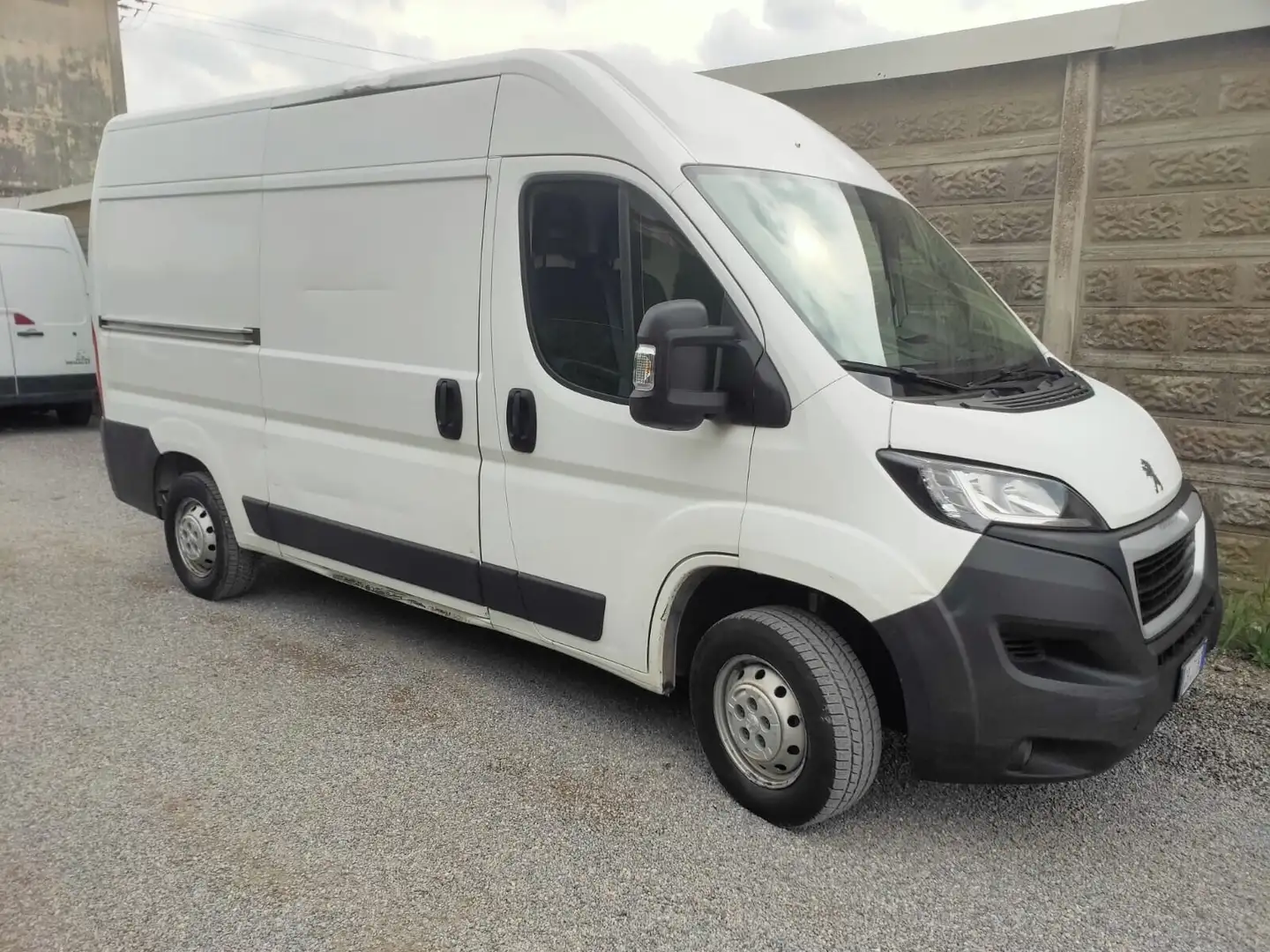 Peugeot Boxer 350 2.2 BlueHDi 140 S&S PM-TM Furgone Blanc - 2