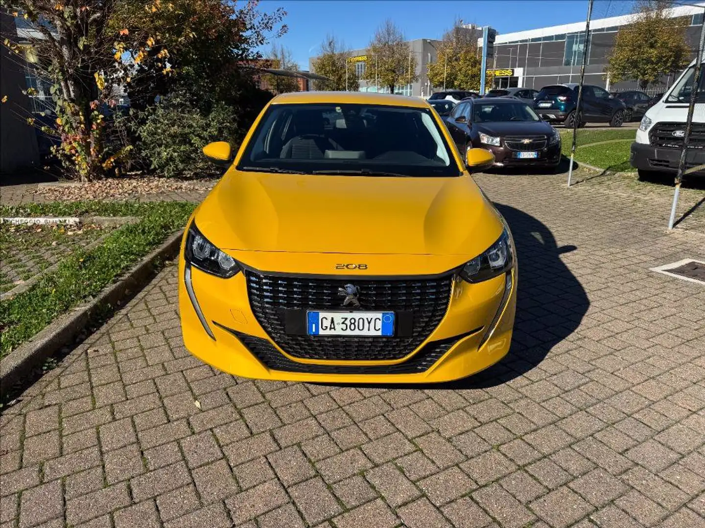 Peugeot 208 Active Giallo - 2