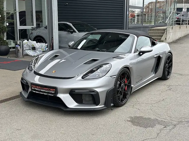 Porsche 718 Spyder RS PDK