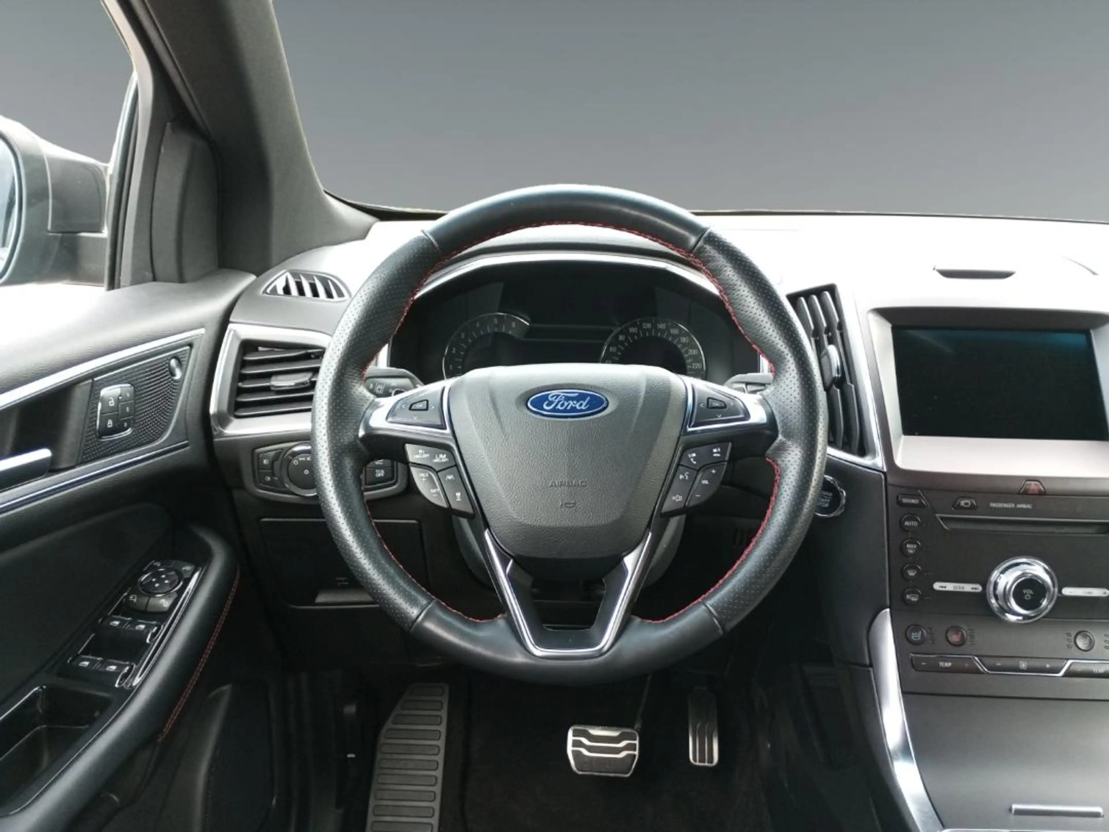 Ford Edge 2.0 Eco Blue ST-Line 4x4 AHK — photo 12