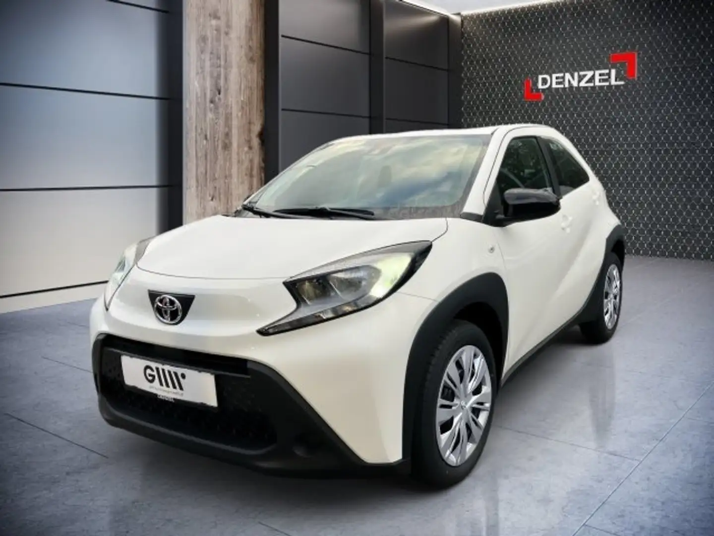 Toyota Aygo X 1,0 l Play mit Sitzheizung Weiß - 2