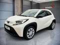 Toyota Aygo X 1,0 l Play mit Sitzheizung Weiß - thumbnail 1