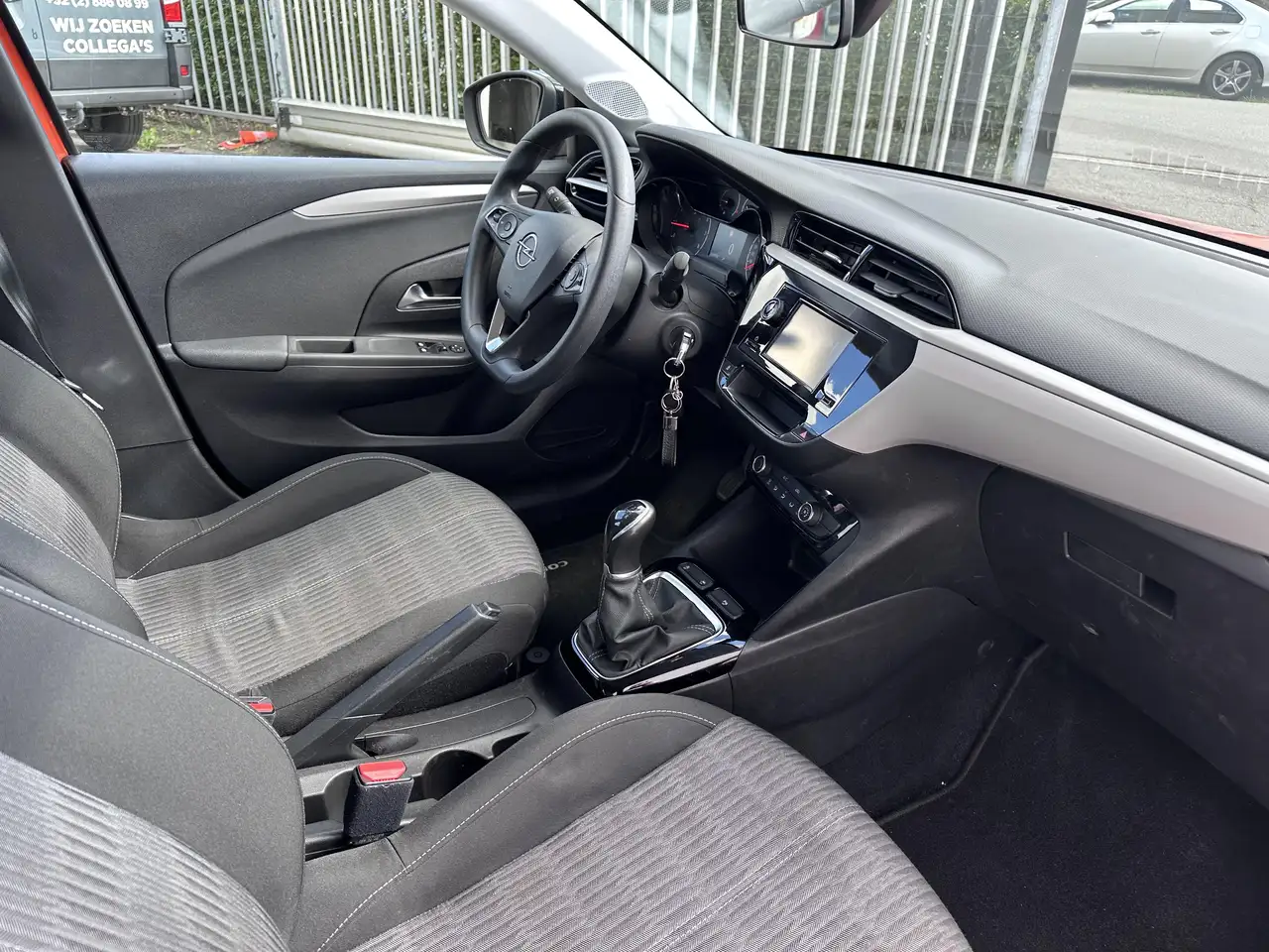 Opel Corsa 1.2 BENZINE 75 PK MAN 5, миниатюра 2