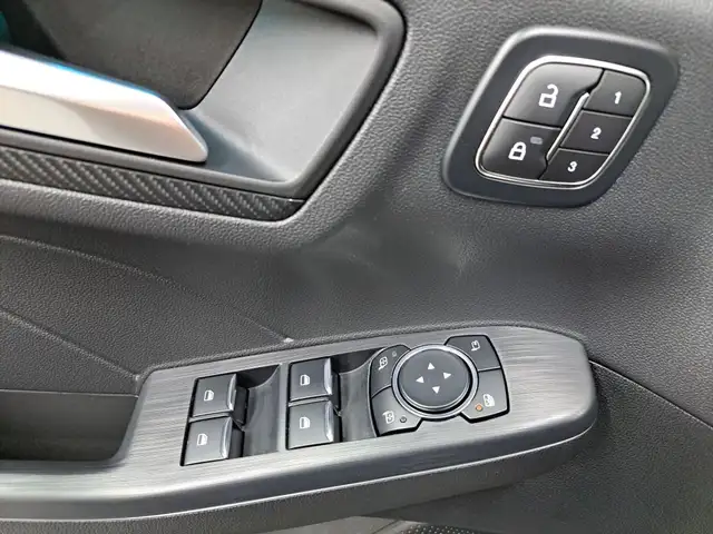 Ford Kuga view 12
